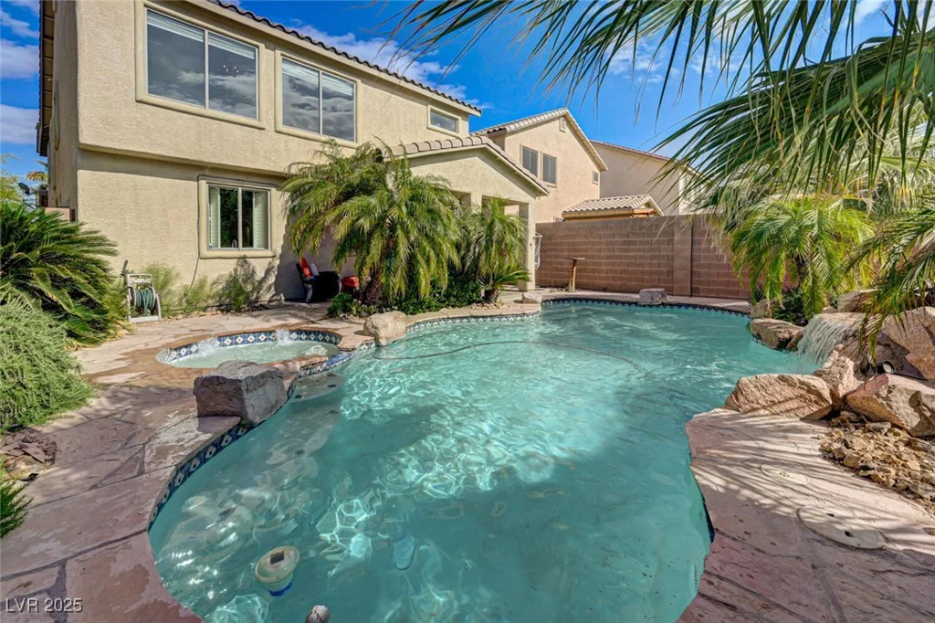 10519 Bella Camrosa, Las Vegas, NV 89141
