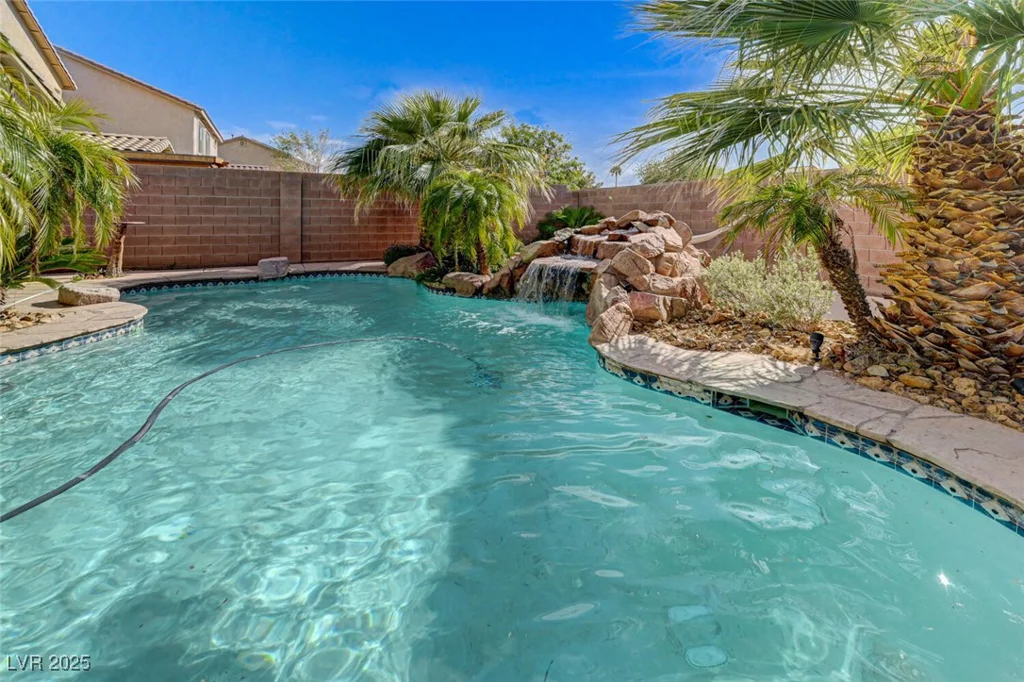 10519 Bella Camrosa, Las Vegas, NV 89141