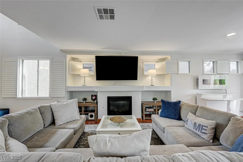 10519 Bella Camrosa, Las Vegas, NV 89141