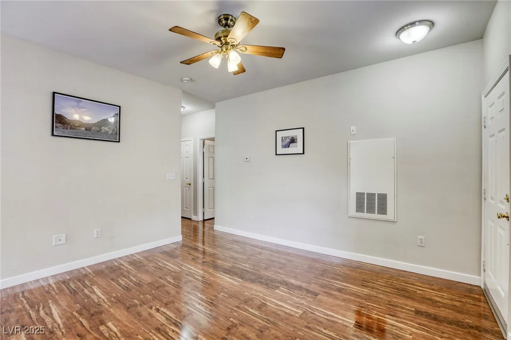 1420 Red Crest, Las Vegas, NV 89144