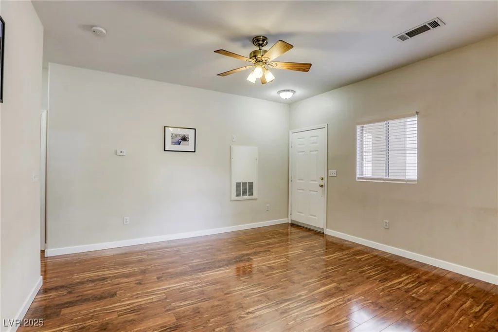 1420 Red Crest, Las Vegas, NV 89144