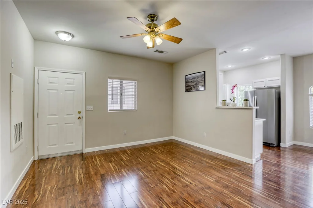 1420 Red Crest, Las Vegas, NV 89144