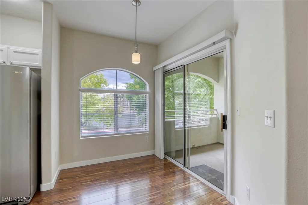 1420 Red Crest, Las Vegas, NV 89144