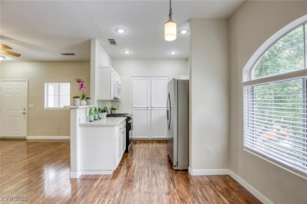1420 Red Crest, Las Vegas, NV 89144