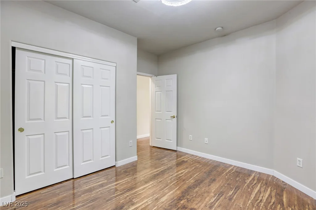 1420 Red Crest, Las Vegas, NV 89144