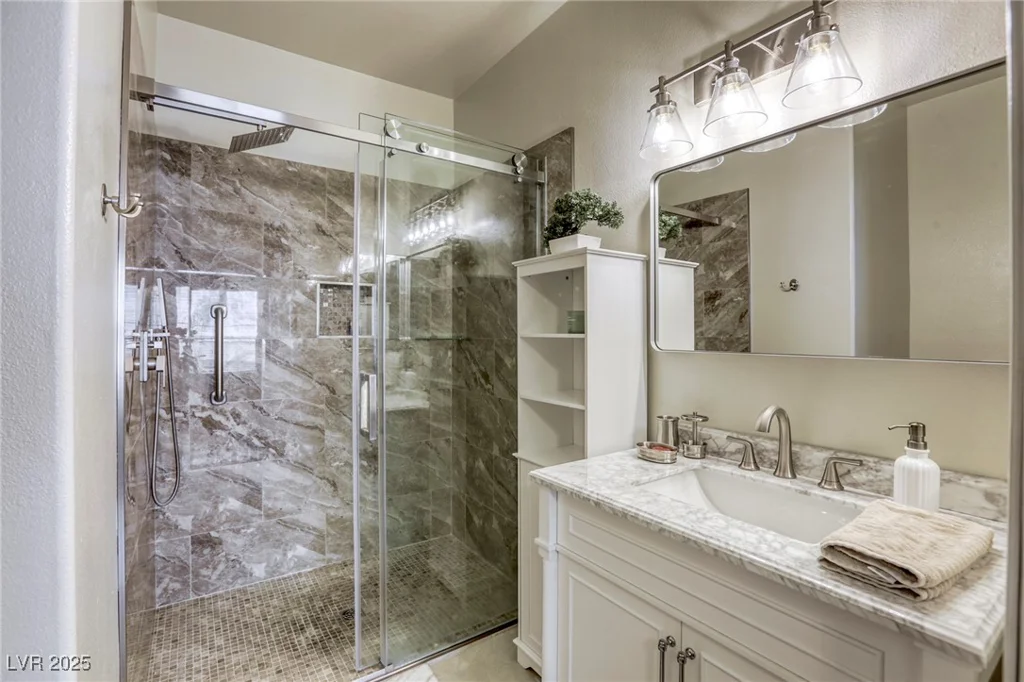 1420 Red Crest, Las Vegas, NV 89144