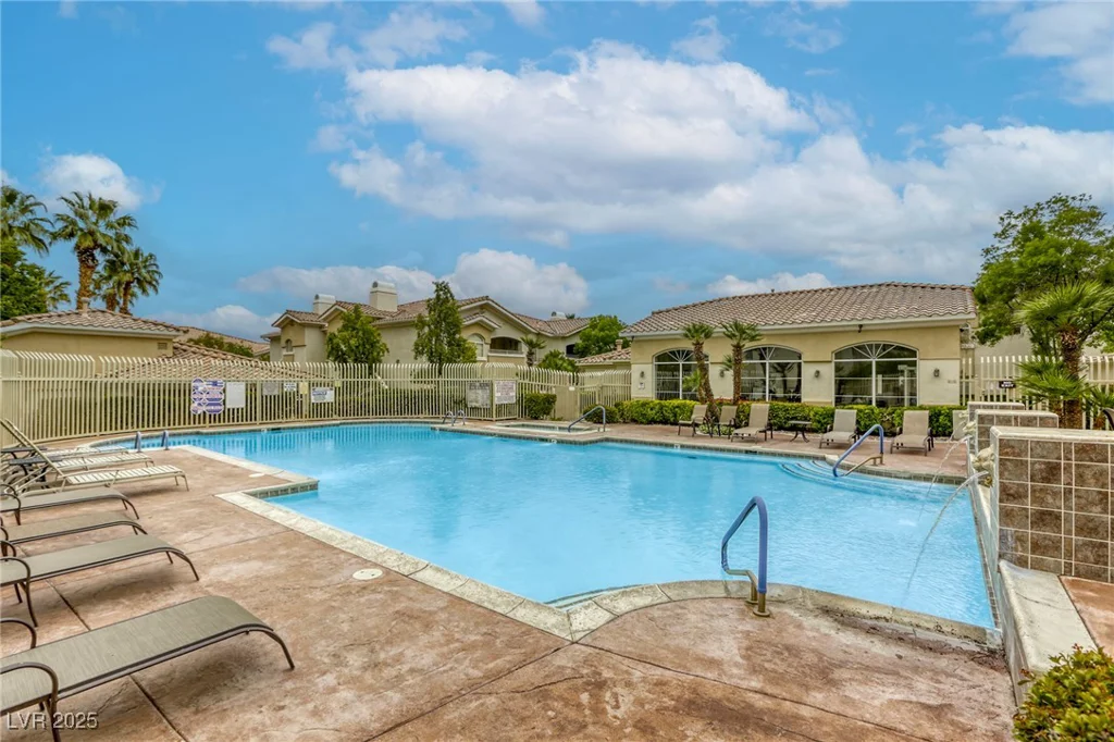1420 Red Crest, Las Vegas, NV 89144