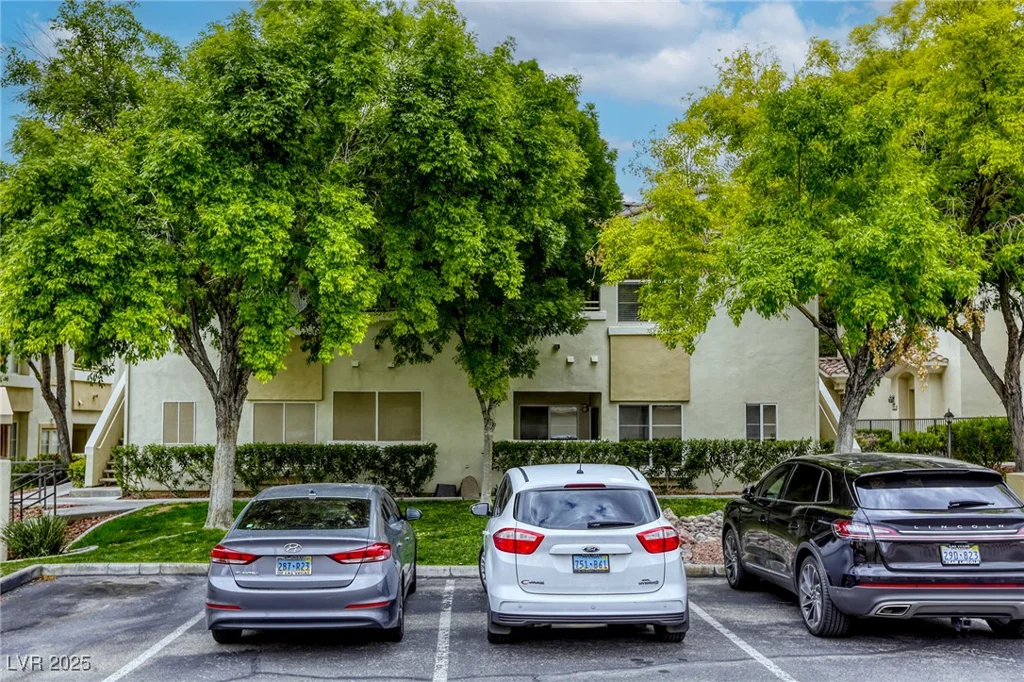 1420 Red Crest, Las Vegas, NV 89144