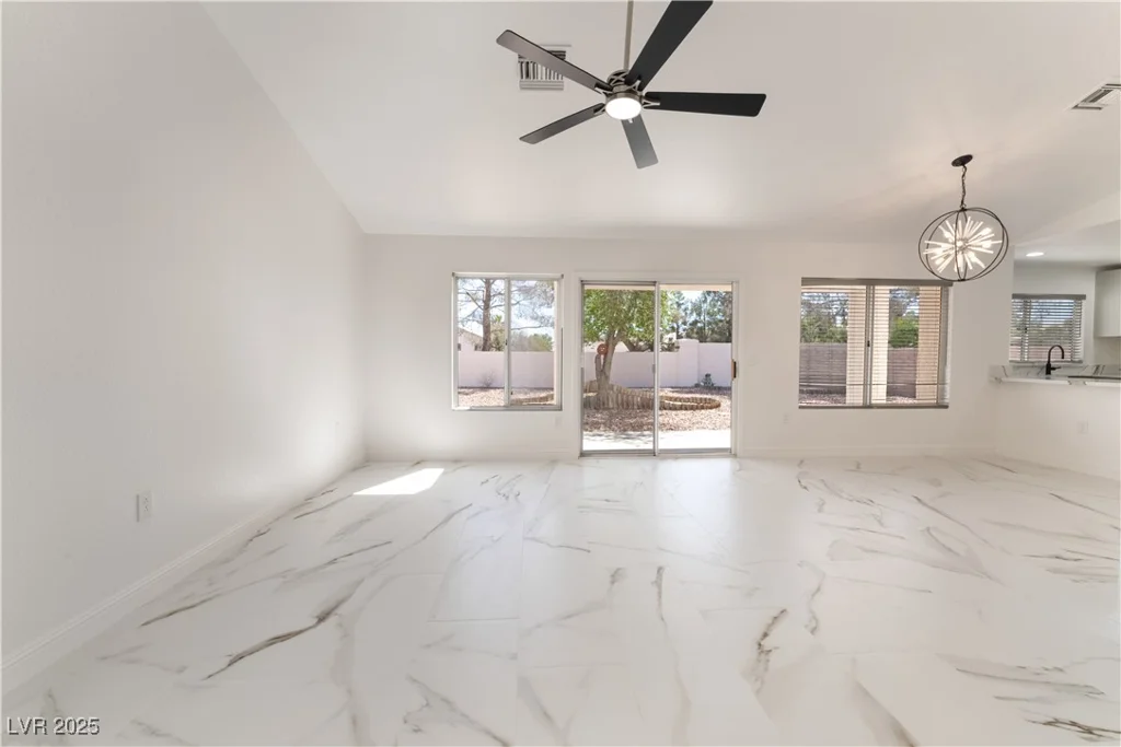 2520 Springridge, Las Vegas, NV 89134