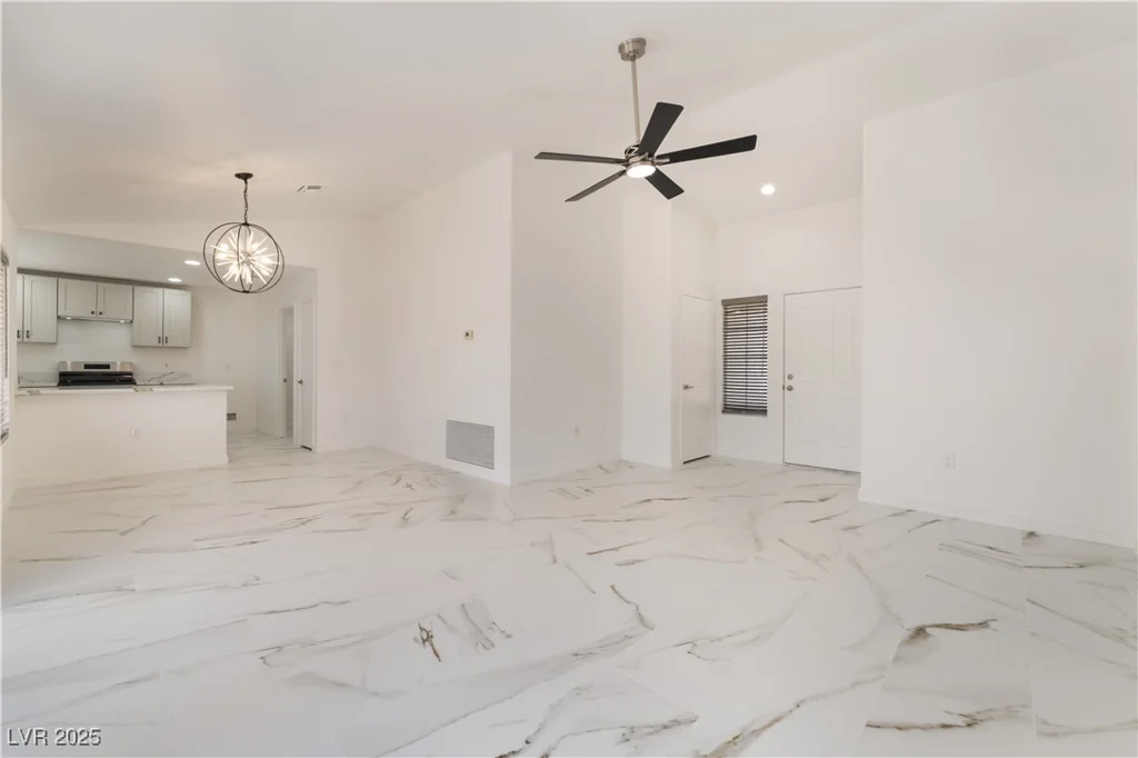 2520 Springridge, Las Vegas, NV 89134
