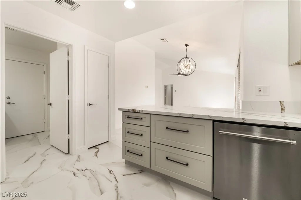 2520 Springridge, Las Vegas, NV 89134
