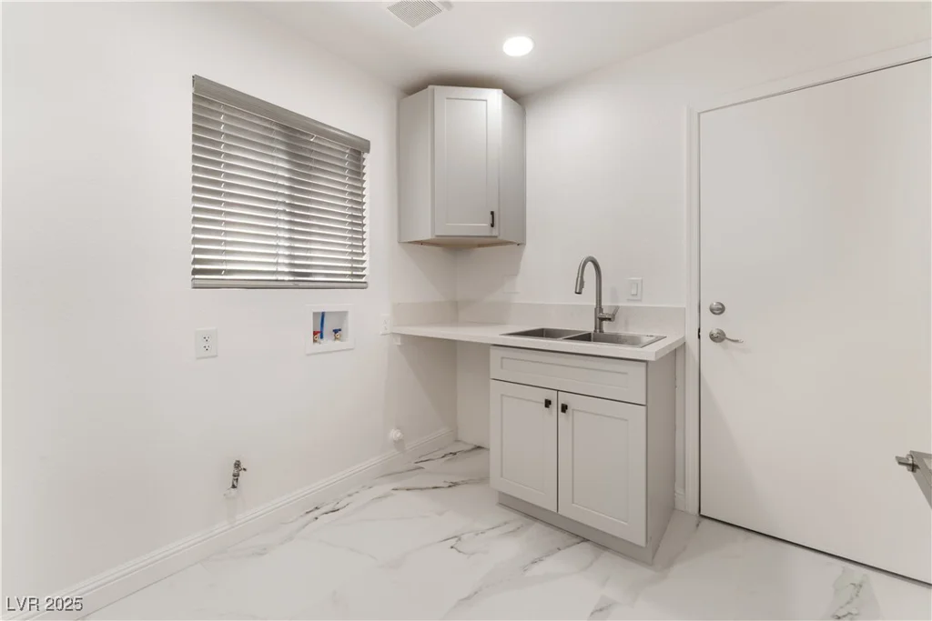 2520 Springridge, Las Vegas, NV 89134