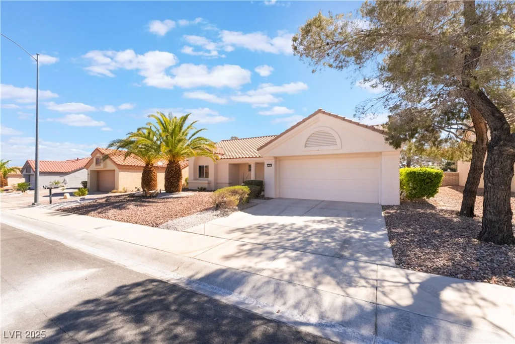 2520 Springridge, Las Vegas, NV 89134