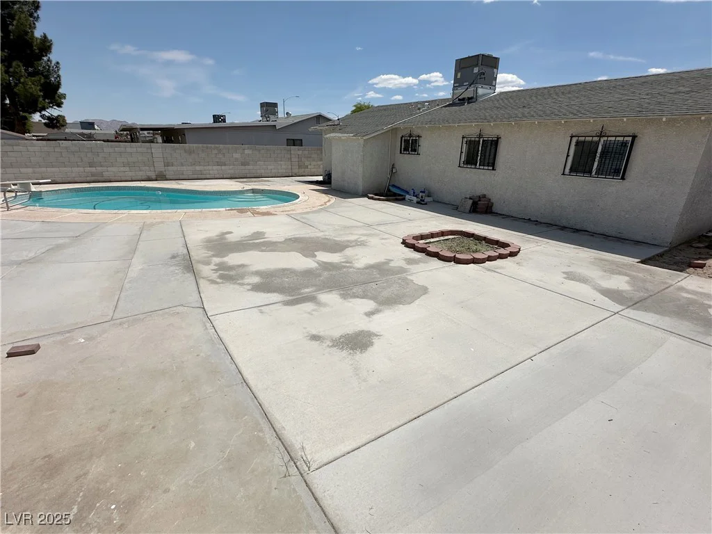 2804 Gowan, North Las Vegas, NV 89030