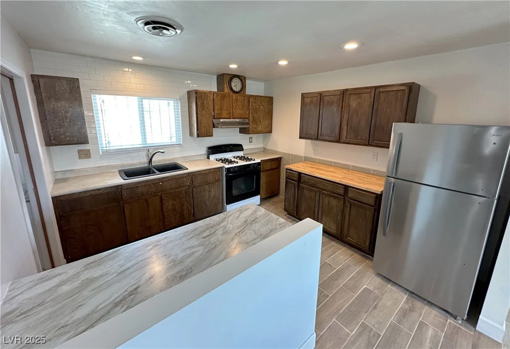 2804 Gowan, North Las Vegas, NV 89030