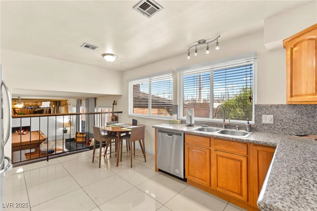 5361 Cabrito, Las Vegas, NV 89103