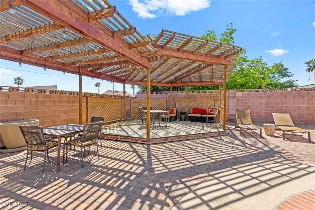 5361 Cabrito, Las Vegas, NV 89103