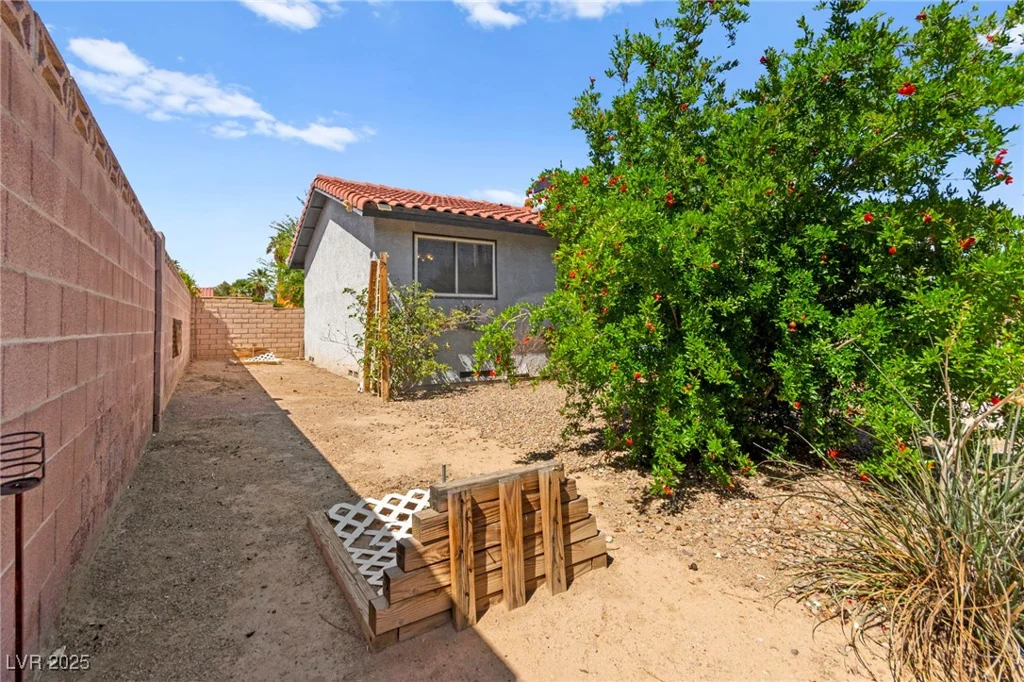 5361 Cabrito, Las Vegas, NV 89103