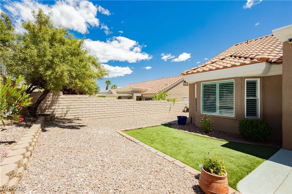 2705 Tumble Brook, Las Vegas, NV 89134