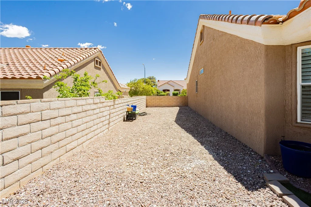2705 Tumble Brook, Las Vegas, NV 89134