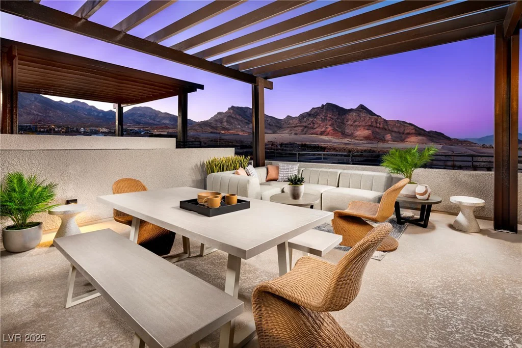664 Agate Bridge, Las Vegas, NV 89138