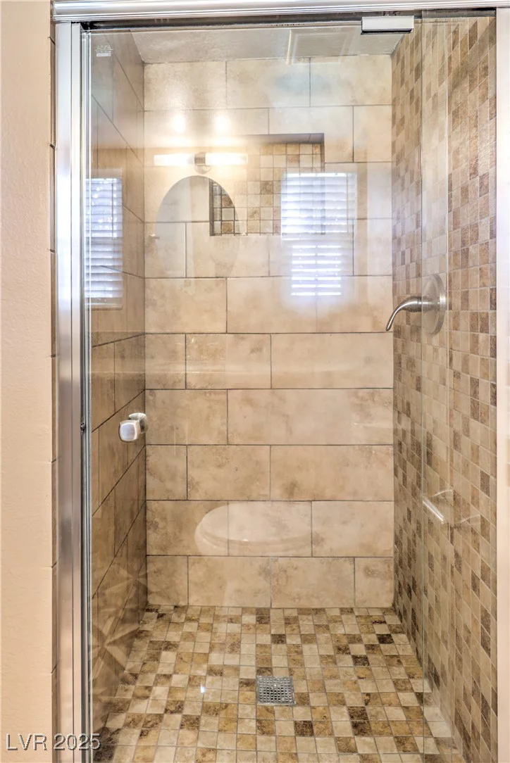1030 Tam O Shanter, Las Vegas, NV 89109