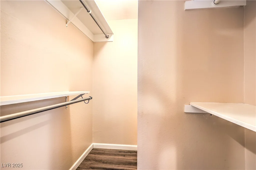 1030 Tam O Shanter, Las Vegas, NV 89109