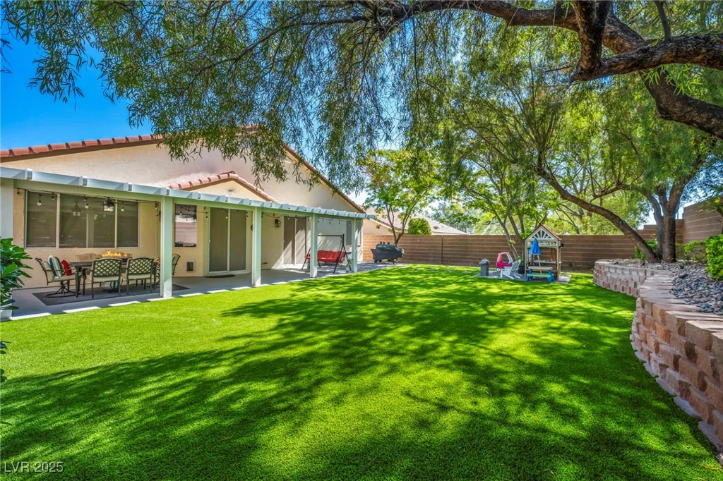 10213 Treasure Mountain, Las Vegas, NV 89129