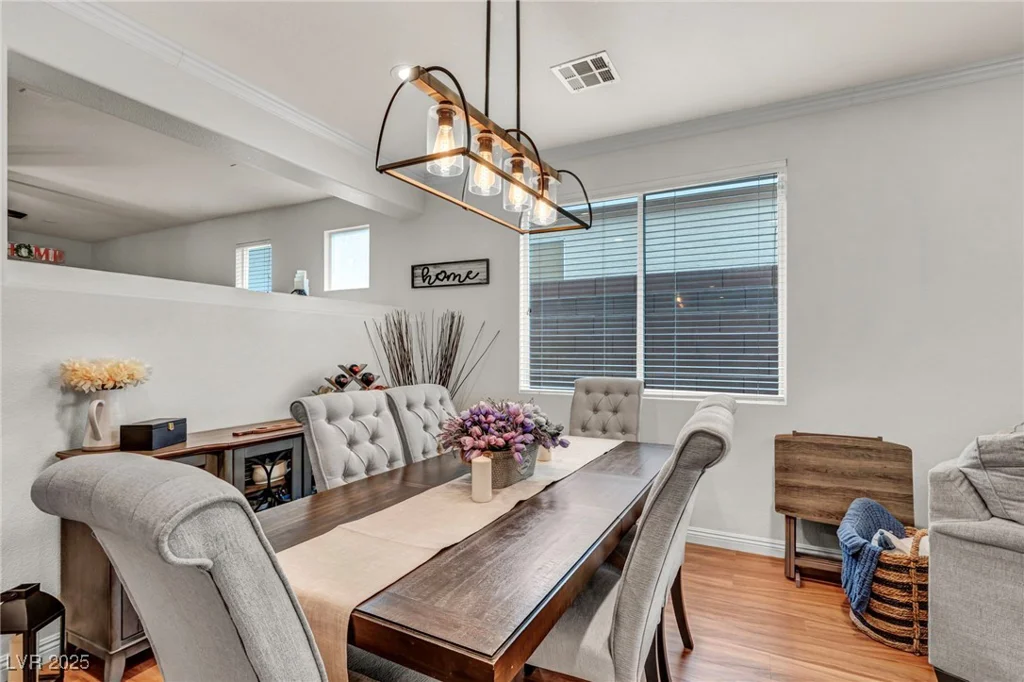 10213 Treasure Mountain, Las Vegas, NV 89129