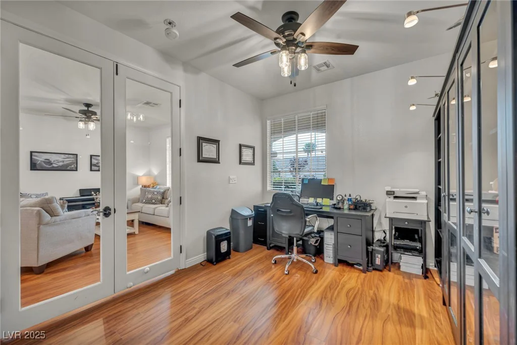 10213 Treasure Mountain, Las Vegas, NV 89129