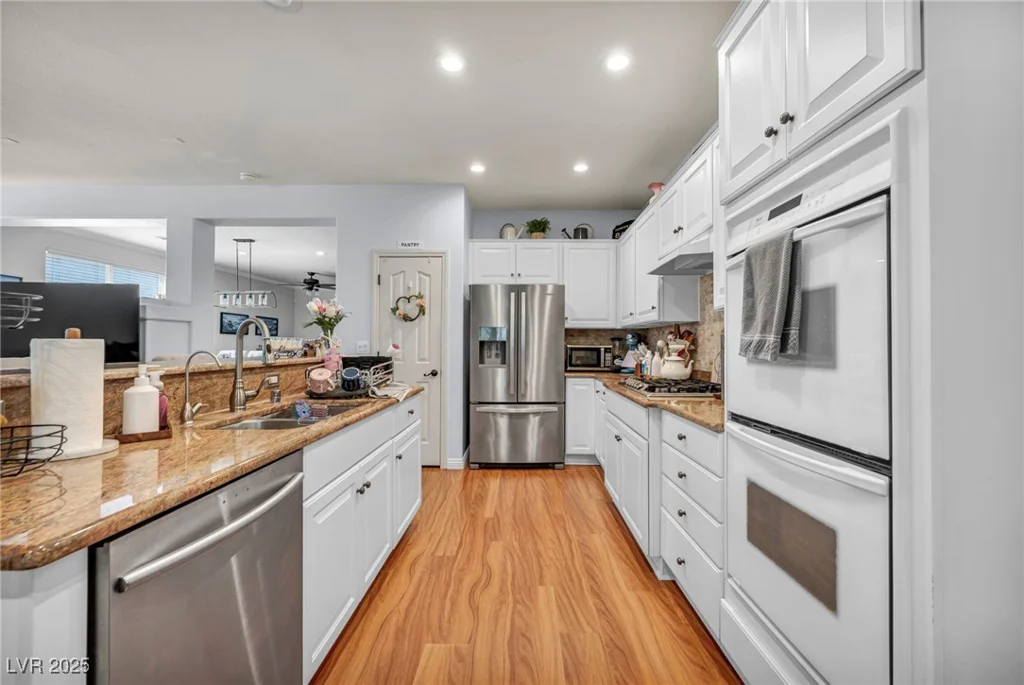 10213 Treasure Mountain, Las Vegas, NV 89129
