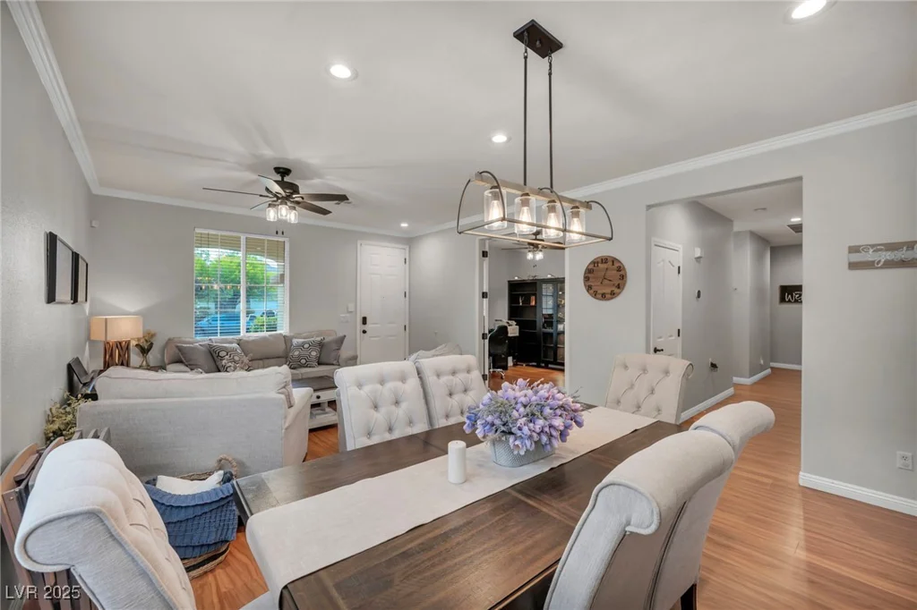 10213 Treasure Mountain, Las Vegas, NV 89129