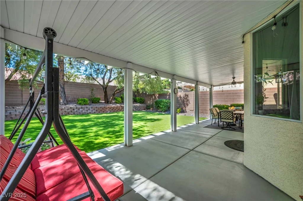 10213 Treasure Mountain, Las Vegas, NV 89129