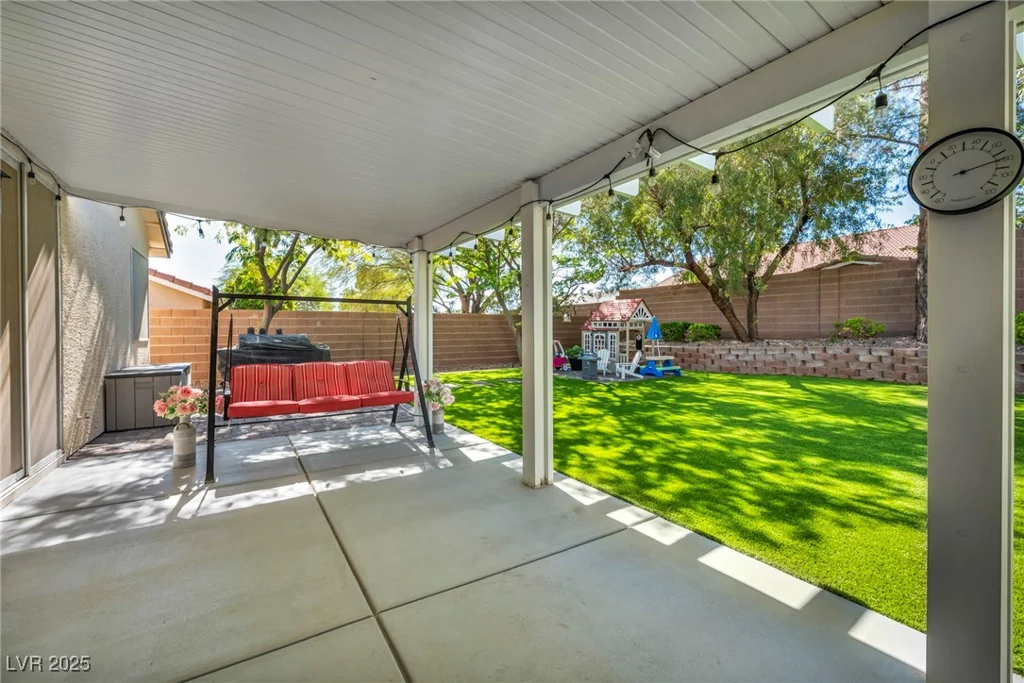 10213 Treasure Mountain, Las Vegas, NV 89129