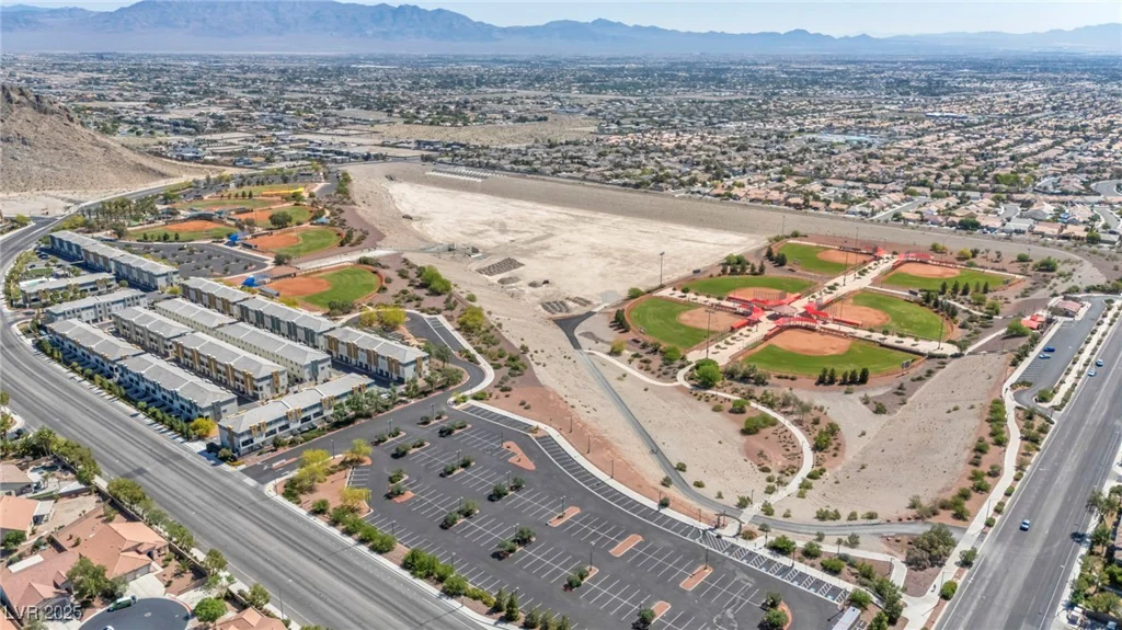 10213 Treasure Mountain, Las Vegas, NV 89129
