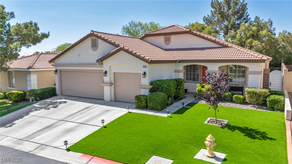 10213 Treasure Mountain, Las Vegas, NV 89129