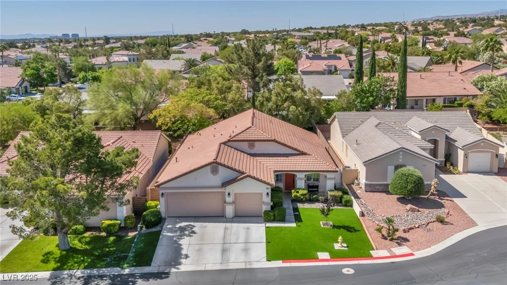 10213 Treasure Mountain, Las Vegas, NV 89129