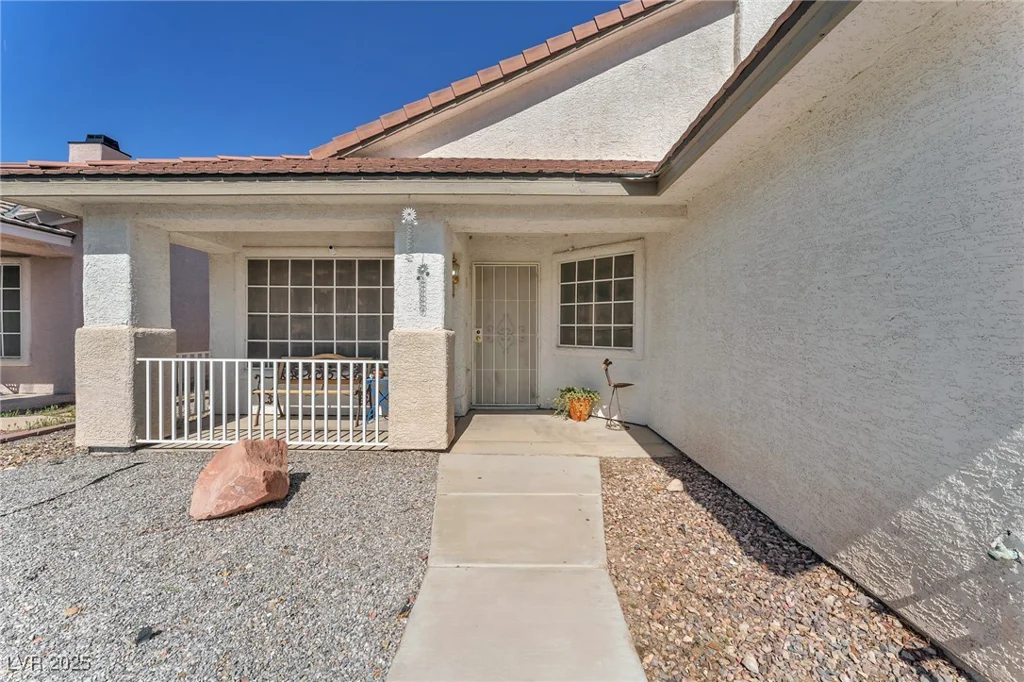 2753 Trickling Brook, Las Vegas, NV 89156