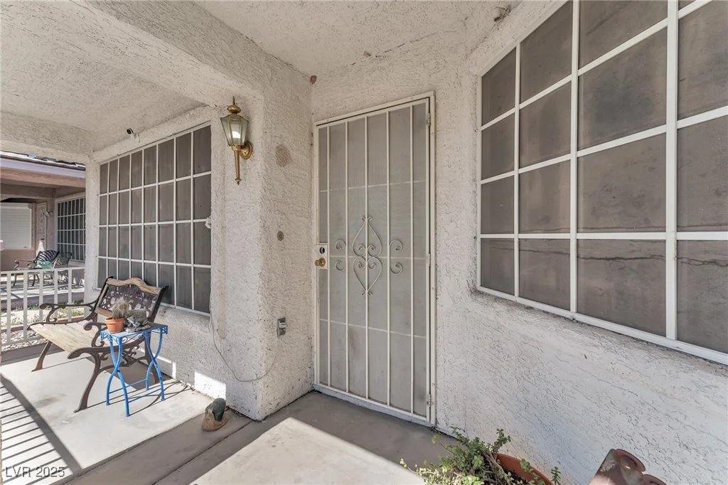2753 Trickling Brook, Las Vegas, NV 89156