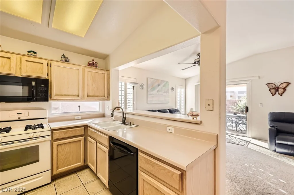2105 Poppywood, Henderson, NV 89012
