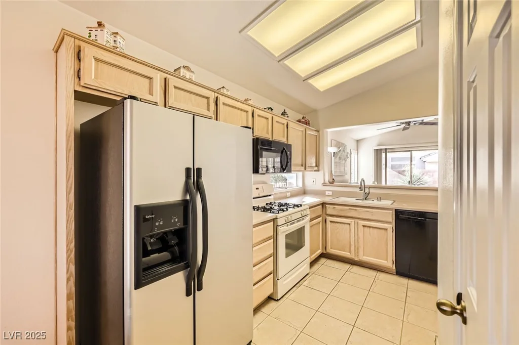 2105 Poppywood, Henderson, NV 89012