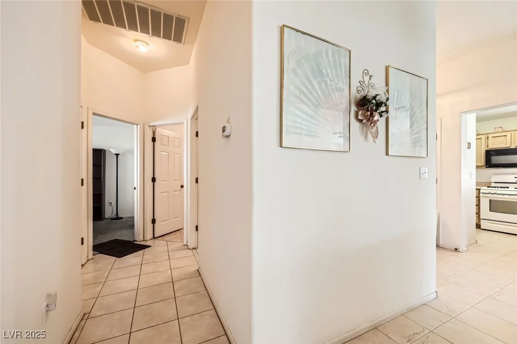 2105 Poppywood, Henderson, NV 89012