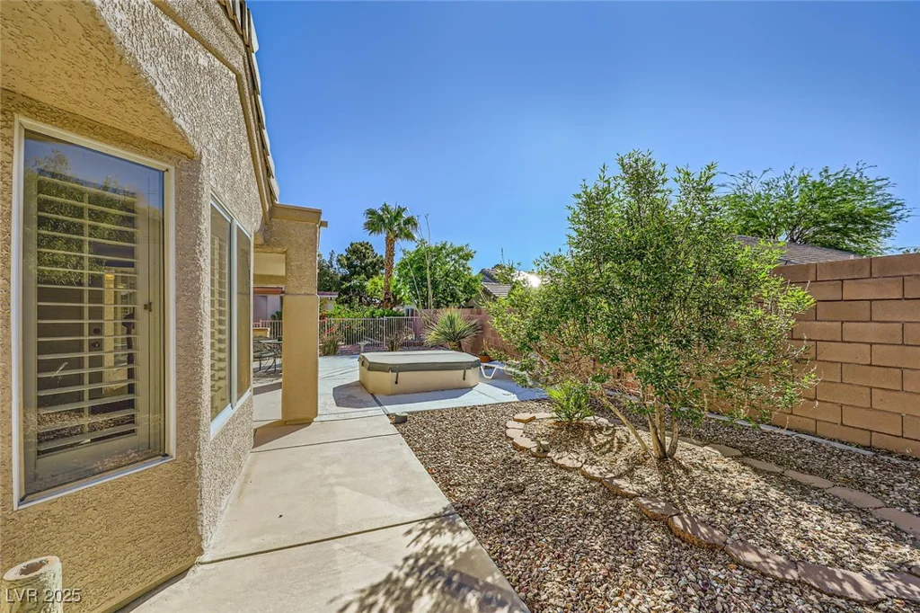 2105 Poppywood, Henderson, NV 89012