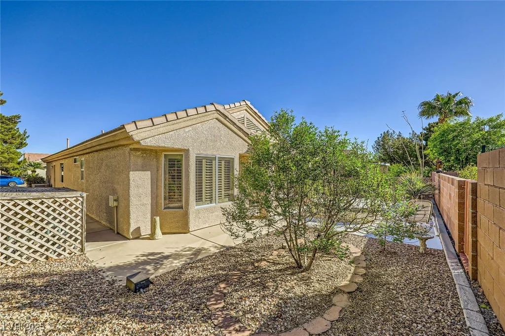 2105 Poppywood, Henderson, NV 89012