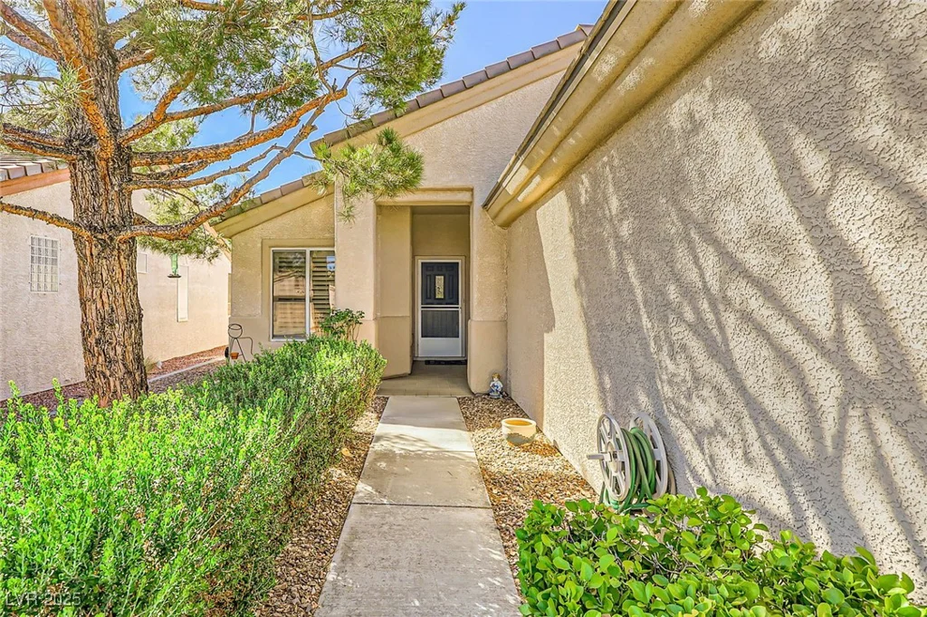 2105 Poppywood, Henderson, NV 89012