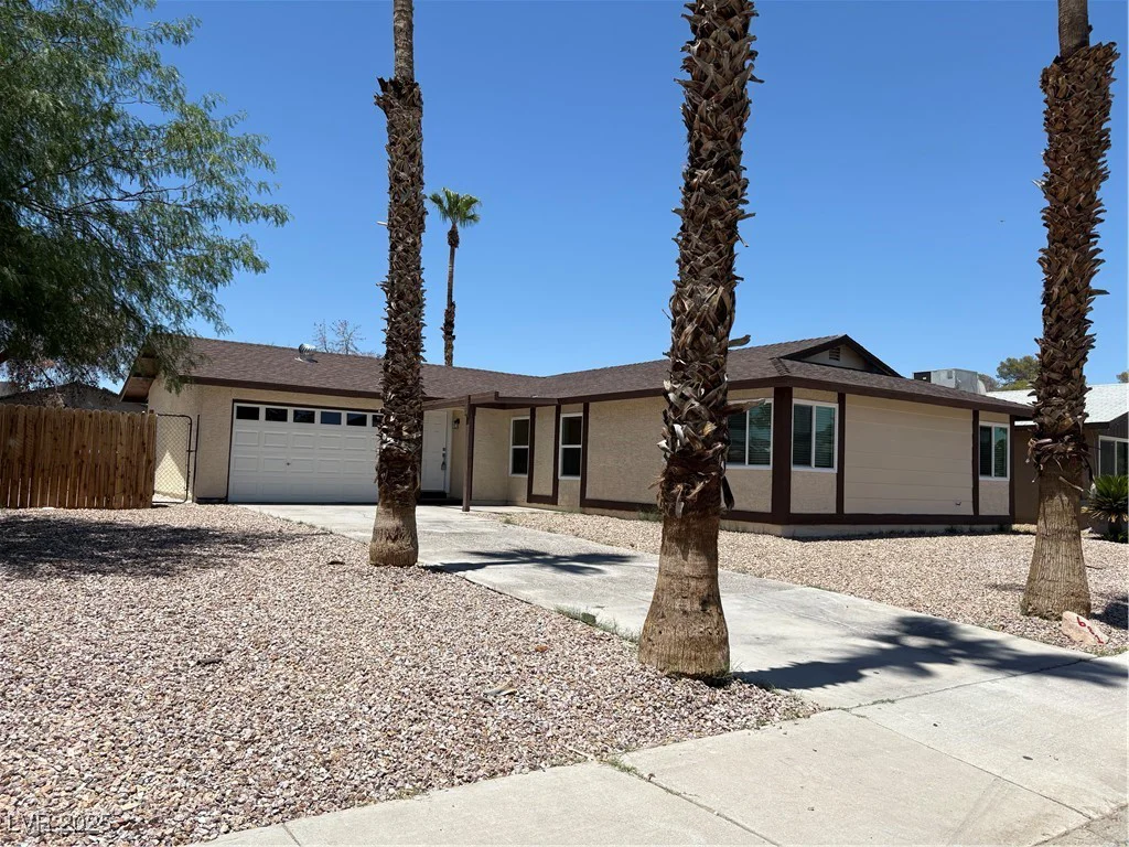 681 Pine Ridge, Las Vegas, NV 89110