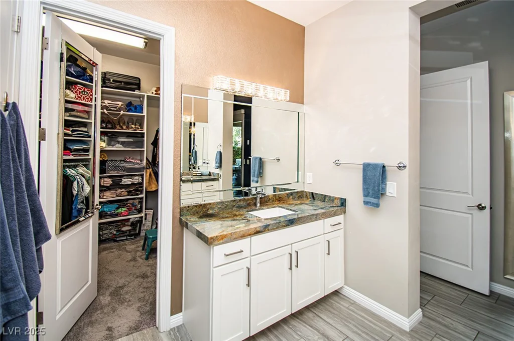 9858 Gemstone Sunset, Las Vegas, NV 89148