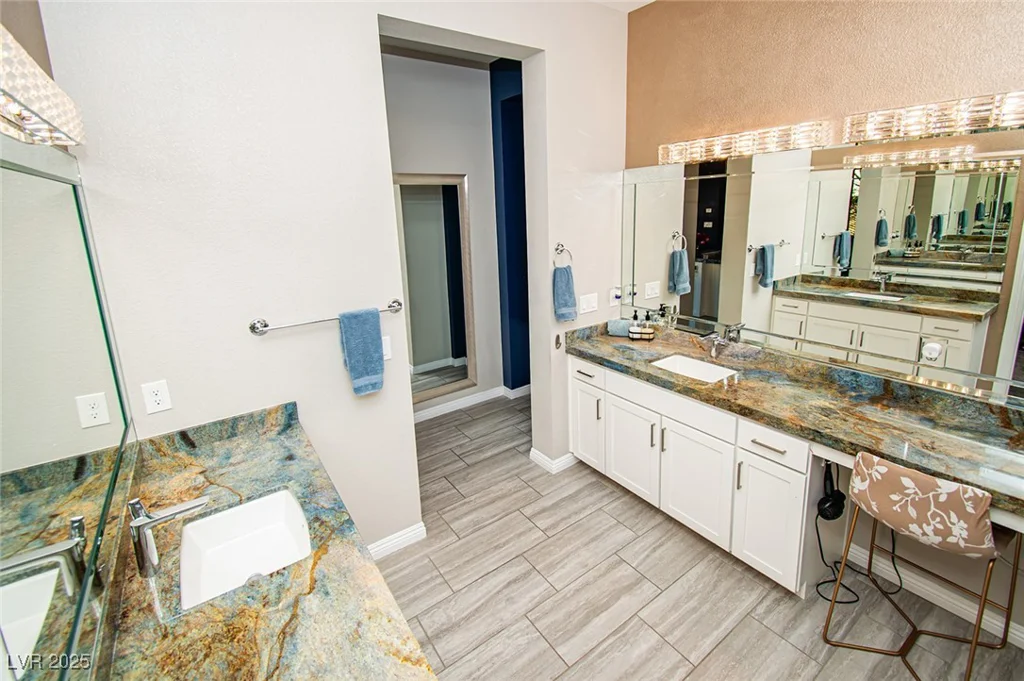 9858 Gemstone Sunset, Las Vegas, NV 89148