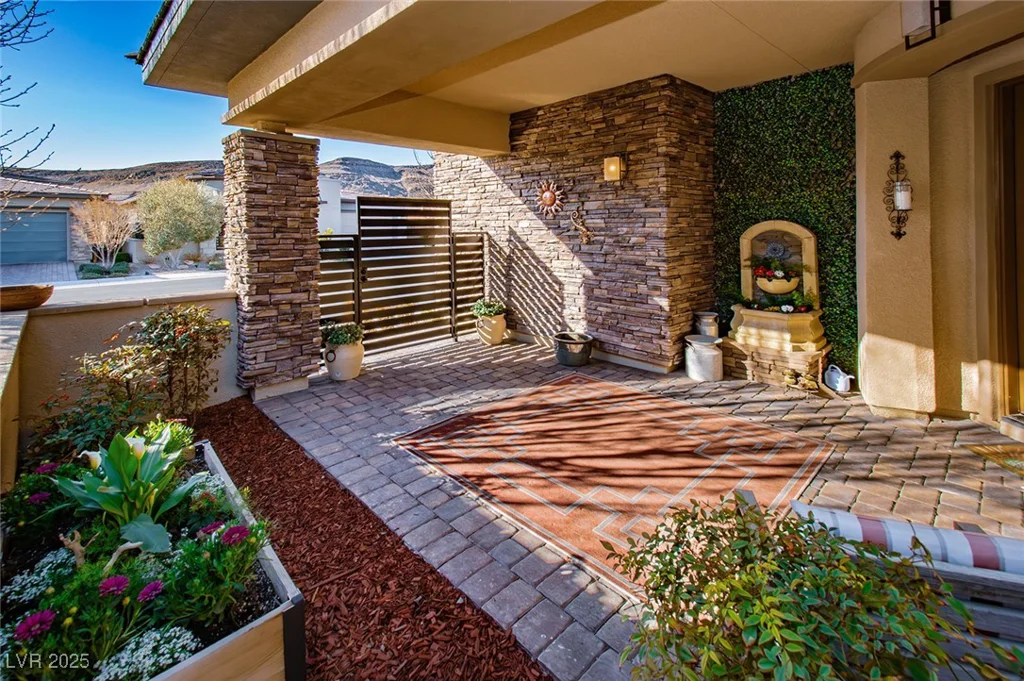 9858 Gemstone Sunset, Las Vegas, NV 89148