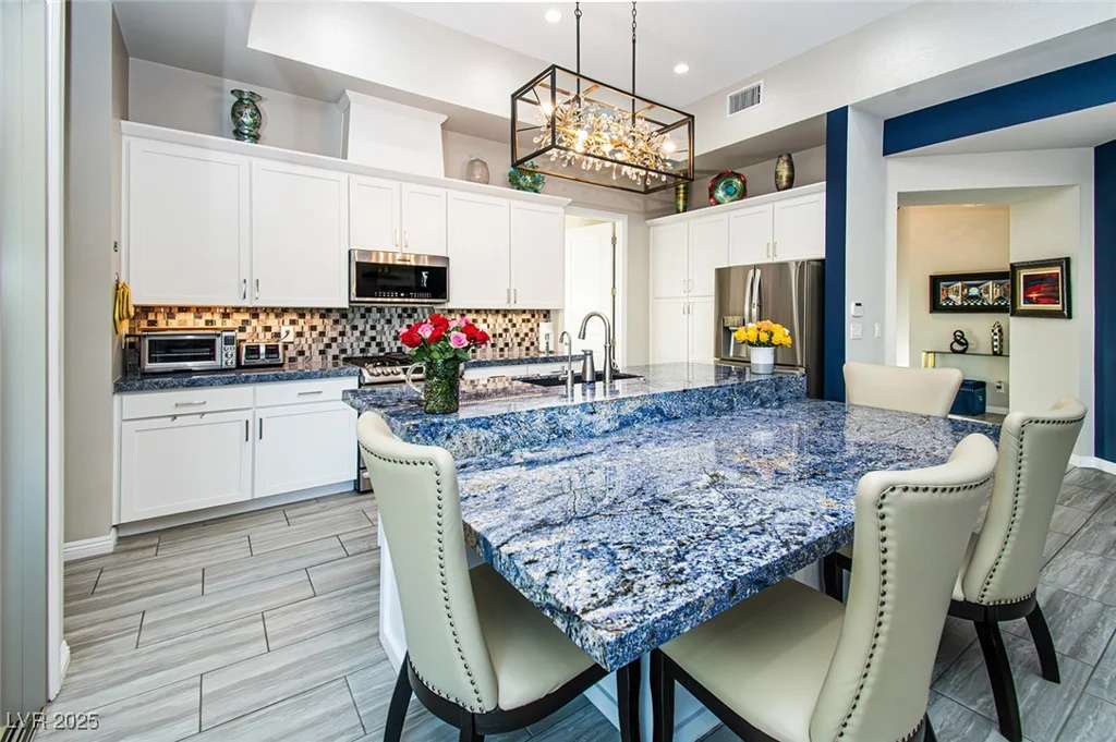 9858 Gemstone Sunset, Las Vegas, NV 89148